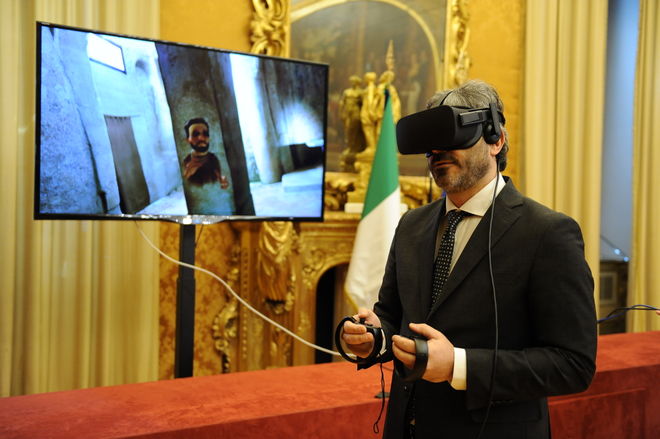 Il Presidente della Camera dei deputati Roberto Fico durante la visita virtuale di una delle chiese rupestri di Matera