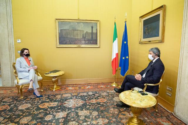 Il Presidente Roberto Fico a colloquio con la leader dell'opposizione bielorussa, Sviatlana Tsikhanouskaya