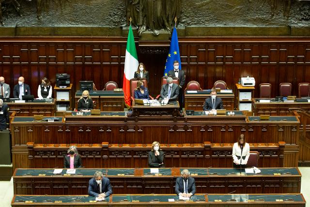 Un momento della celebrazione del Giorno della memoria dedicato alle vittime del terrorismo presso l'Aula di Montecitorio