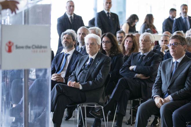 Il Presidente della Camera dei deputati Roberto Fico con il Presidente della Repubblica italiana Sergio Mattarella in un momento della Celebrazione del centenario della fondazione di 'Save the Children'