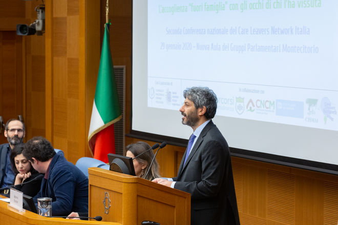 Il Presidente della Camera dei deputati Roberto Fico in un momento della Seconda Conferenza nazionale del Care leavers network Italia
