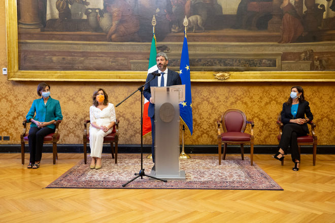 Il Presidente Roberto Fico durante il suo intervento in occasione della presentazione del nuovo allestimento della Sala delle Donne a Palazzo Montecitorio