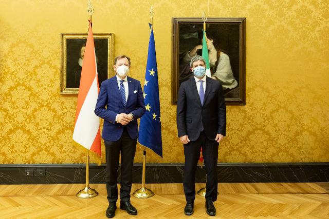 Il Presidente della Camera dei deputati, Roberto Fico, in un momento dell'incontro con Christian Buchmann, Presidente del Bundesrat della Repubblica d'Austria