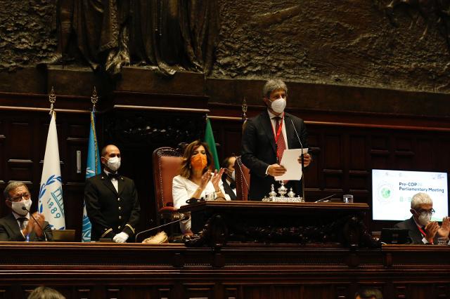 Il Presidente Roberto Fico con il Presidente del Senato della Repubblica, Maria Elisabetta Alberti Casellati, durante l'intervento in occasione della sessione inaugurale della Riunione parlamentare Pre-COP26