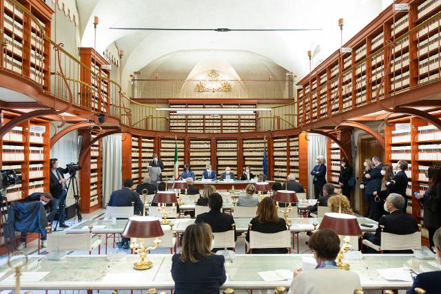 La Sala del Refettorio di Palazzo San Macuto ha ospitato il convegno in occasione della Giornata mondiale dei diritti dei consumatori