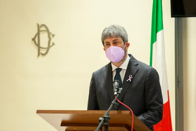 Il Presidente della Camera dei deputati, Roberto Fico, durante il suo intervento in occasione del convegno 'Disturbi della nutrizione e dell'alimentazione tra nuove misure legislative e percorsi di riabilitazione'